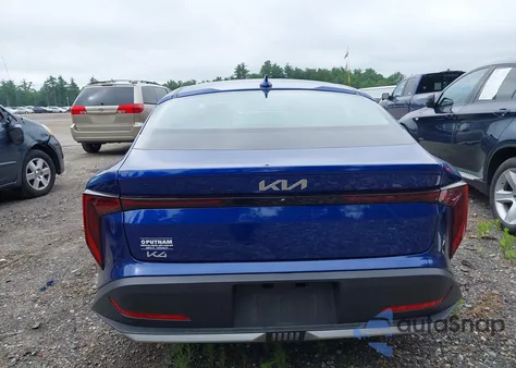 2025 Kia K4 Lxs z USA, uszkodzony, nr VIN 3KPFT4DEXSE036366